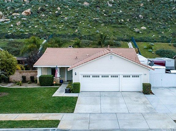 2nd image of 1226 Riverstone Ct