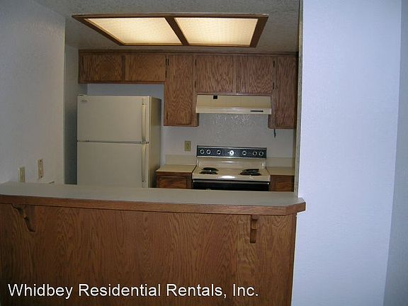 4th image of 945 SW Barrington Dr APT A2