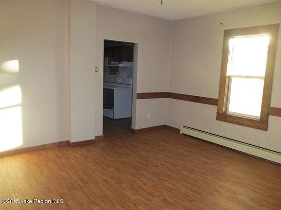 2nd image of 124 W Jackson St