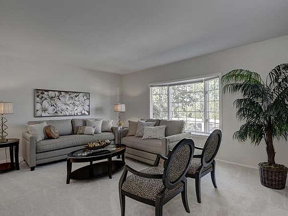 3rd image of 1484 Luning Dr