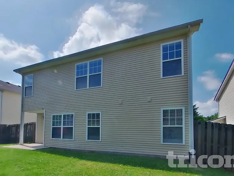 125 Ivy Hill Ln — Photo 16