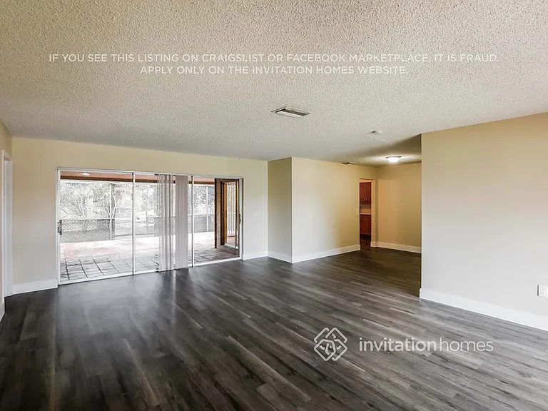 11860 NW 29th Pl — Photo 3