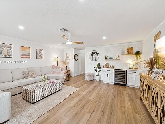 3rd image of 3425 Deer Creek Palladian Cir