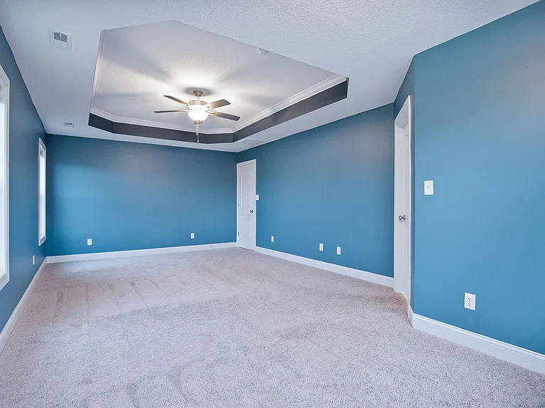 917 Uplands Ln — Photo 20