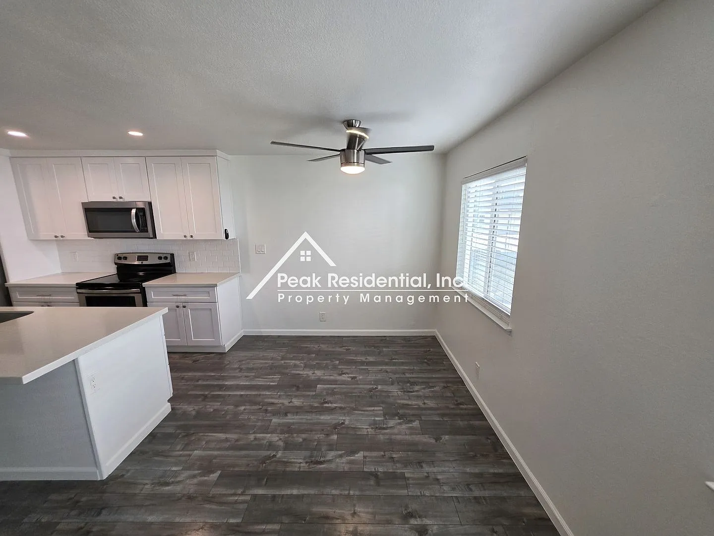 Cute 2 bd/1 ba Foothill Farms Fourplex — Photo 4