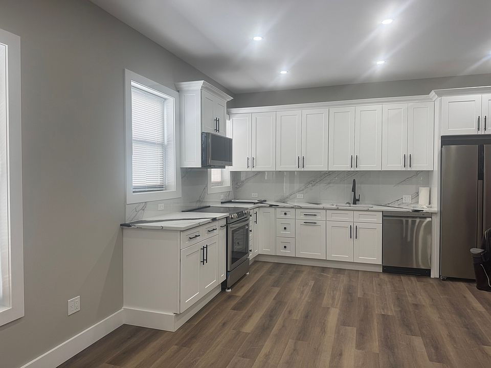 1st image of 3017 Riverdale Ave APT 4C