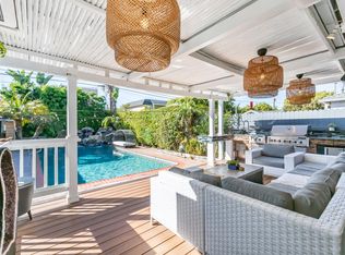 7401 El Manor Ave, Los Angeles, CA 90045