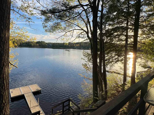 27 Hummingbird Lane, Hillsborough, NH 03244