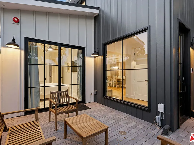 4034 Coolidge Ave — Photo 29