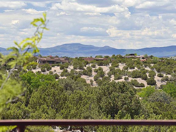 2nd image of 5 Calle Siete Casas