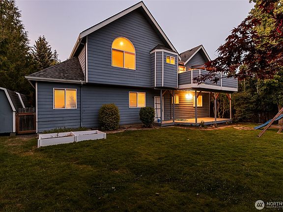 3rd image of 3613 N Grace Lane