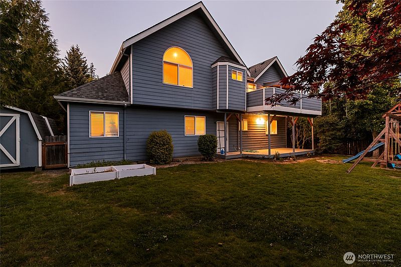 3rd image of 3613 N Grace Lane