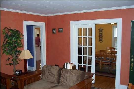 4th image of 208 E Leawood Ave