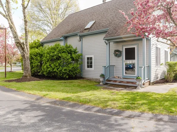 401 Nasketucket Way Unit 401, Fairhaven, MA 02719