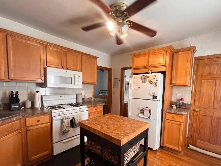 3 Aldie St #2 — Photo 2