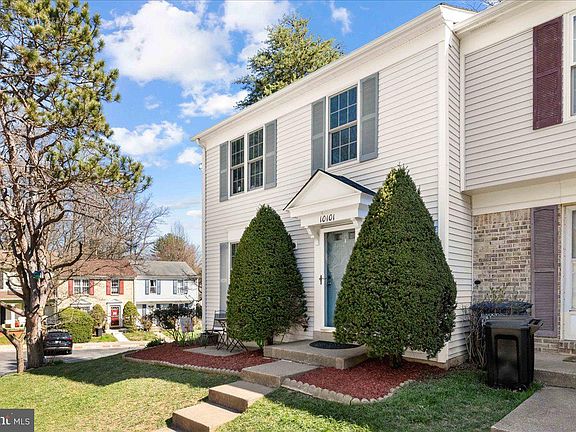 2nd image of 10101 Sassafras Woods Ct