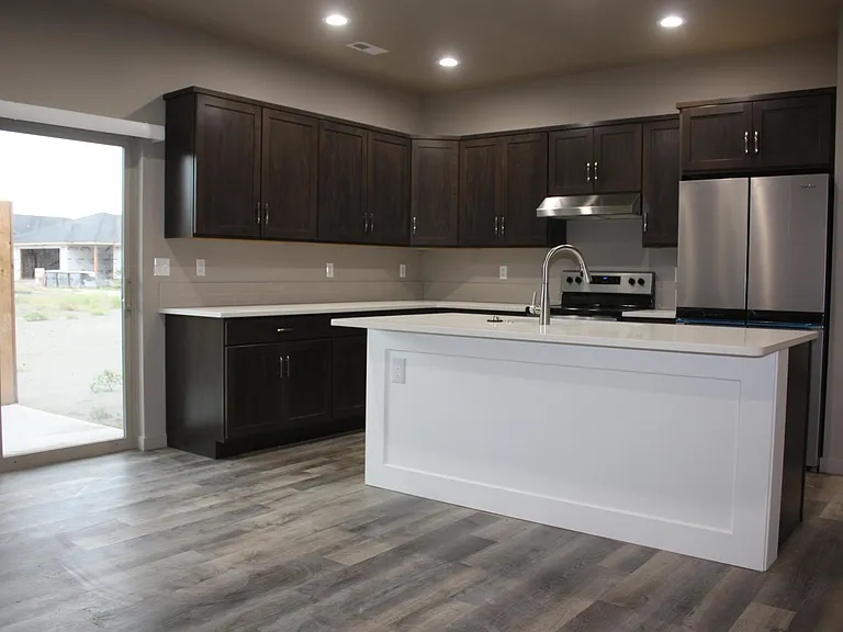 3450 W Blue Heron Ln — Photo 3