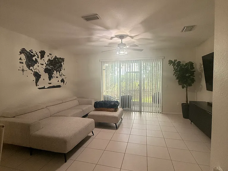 667 NW 42nd Ave — Photo 12