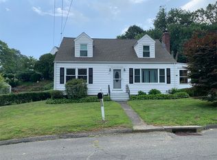 46 Myrtle St, Shelton, CT 06484