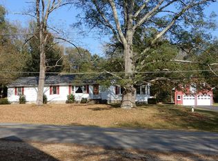 729 Podunk Rd, East Brookfield, MA 01515