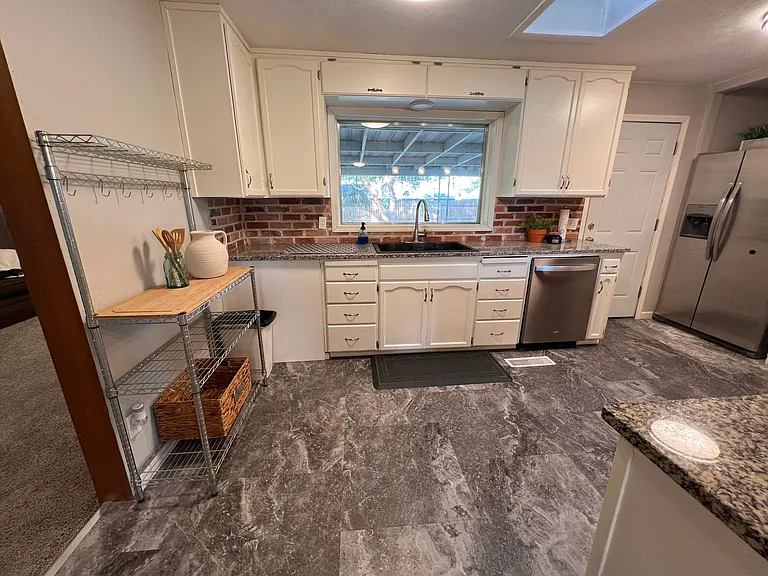 206 N Quincy St — Photo 9