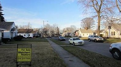3rd image of 1239 N Kaley St