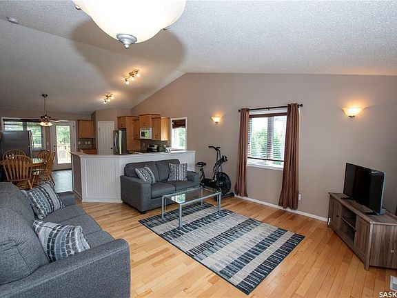 3rd image of 340 Clark Ave