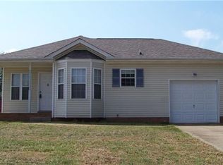 3214 N Senseney Cir, Clarksville, TN 37042