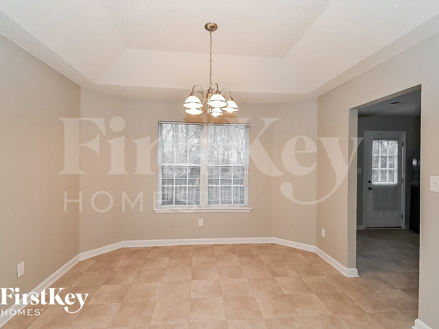 3 bed, 3.0 bath, 1700 sqft, $2,185 — Photo 3