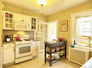 26 Rowsley St APT 4, Bridgeport, CT 06605