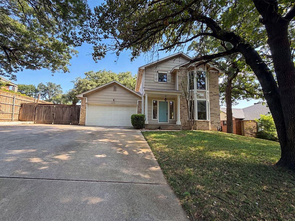 1st image of 3805 Brookfield Dr