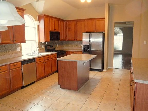 4th image of 8132 Shoshoni Dr