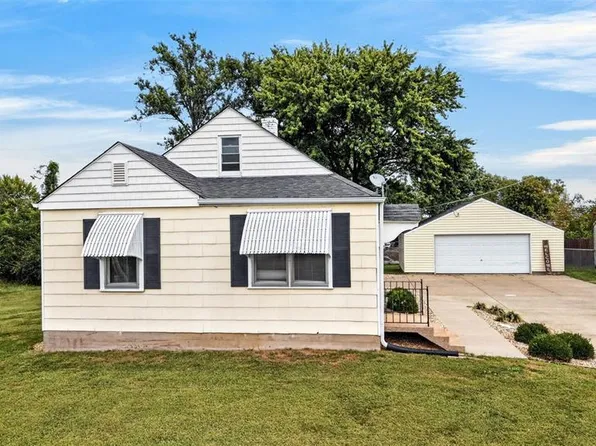 1618 Muegge Rd, Saint Charles, MO 63303