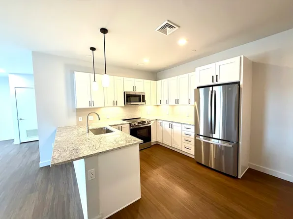 45 W Central St, Natick, MA