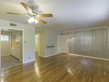 1 bed, 520 sqft, $871 — Photo 2