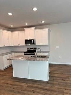 4th image of 182 Jaxton St #71