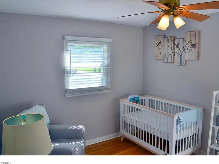 510 Lake Forest Dr — Photo 3