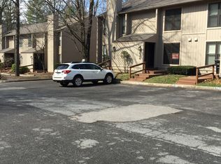 7014 Oak Ct, Roanoke, VA 24018