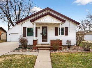 739 Park St, Wrightstown, WI