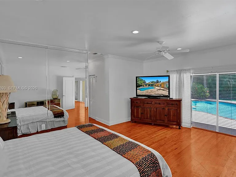 3920 Monserrate St — Photo 33