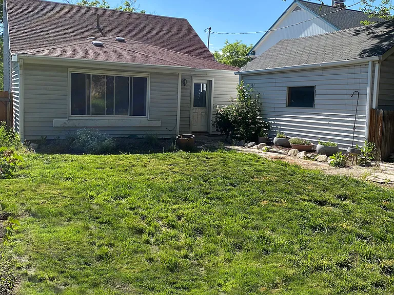 1629 S 1600 E — Photo 2