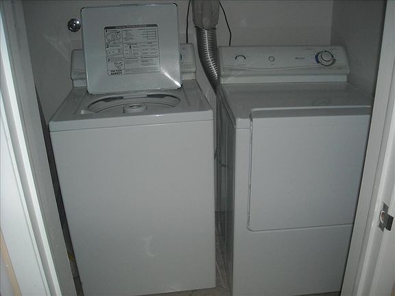Full Washer/Dryer