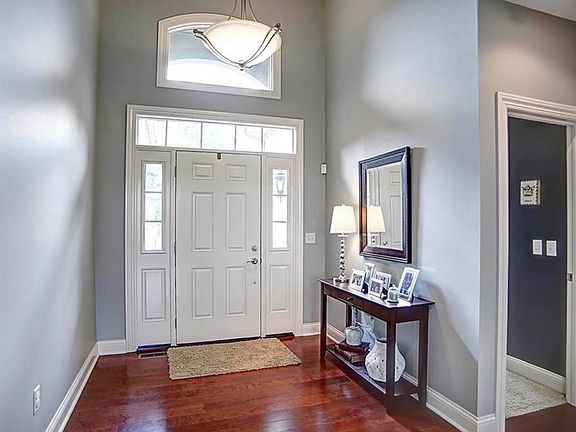 2nd image of 921 Eagle Run Dr
