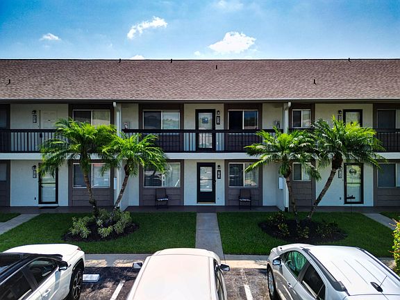 3rd image of 13080 E White Marsh Ln #102