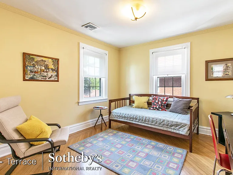 69-12 Exeter St — Photo 15