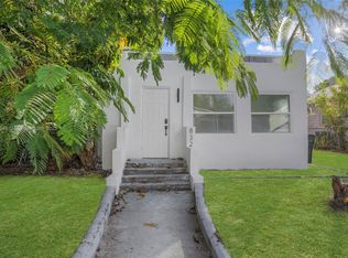 832 N C St, Lake Worth, FL 33460