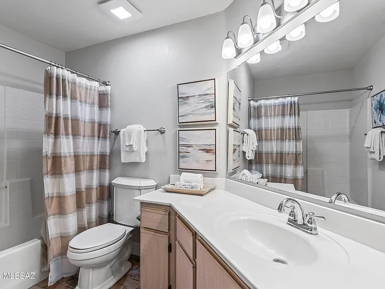 5751 N Kolb Rd #36204 — Photo 16
