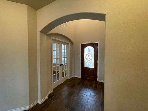 4th image of 3240 Valentino Dr