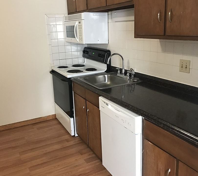 1st image of 54 Angle St Uppr 5901812