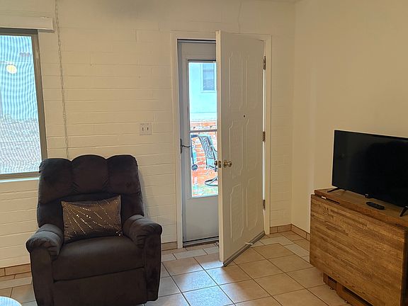 5th image of 469 S Paseo Lobo
